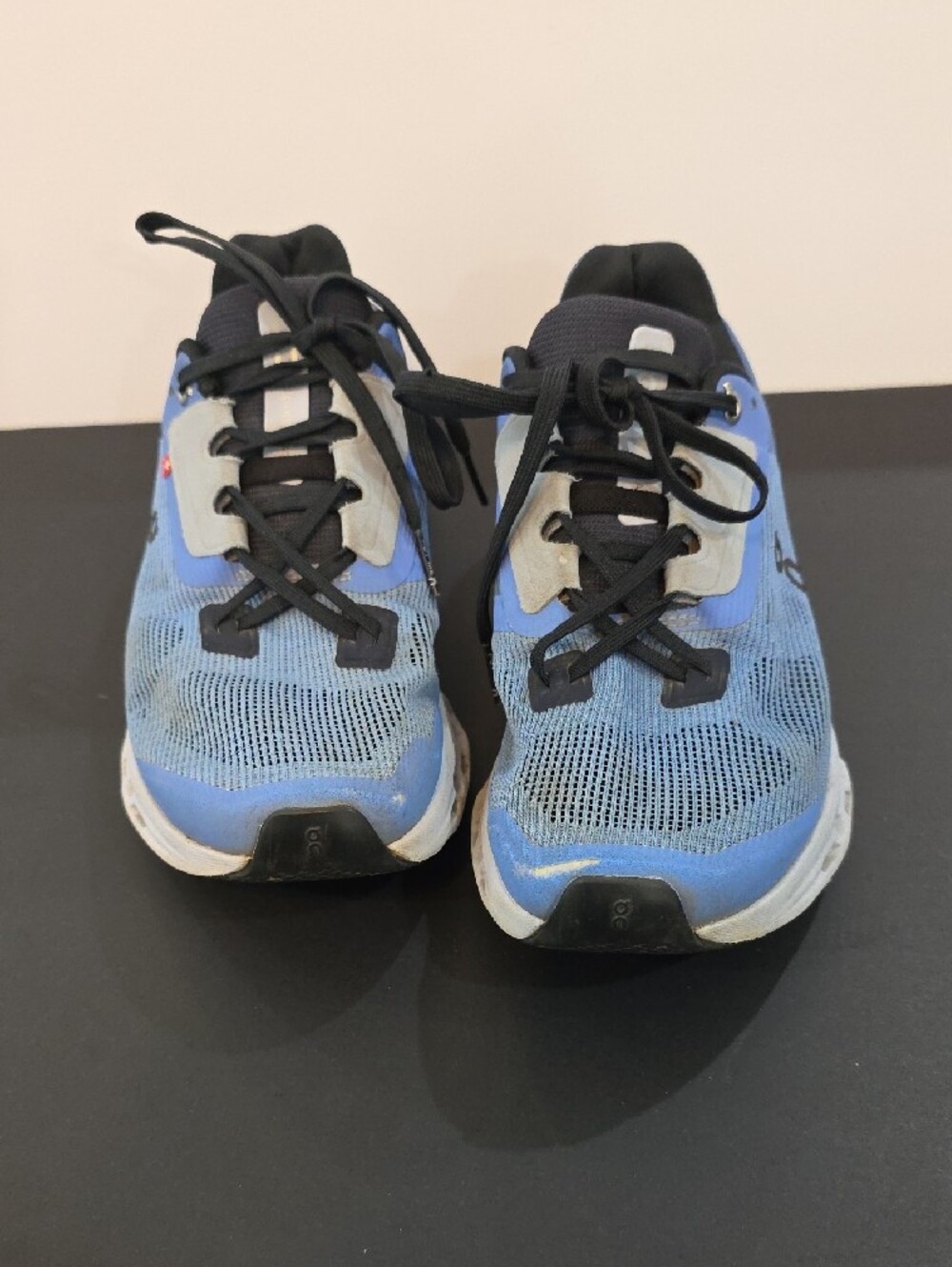 On Running CloudStratus Women's Blue and Black Running Shoes Size 7 - Picture 4 of 10